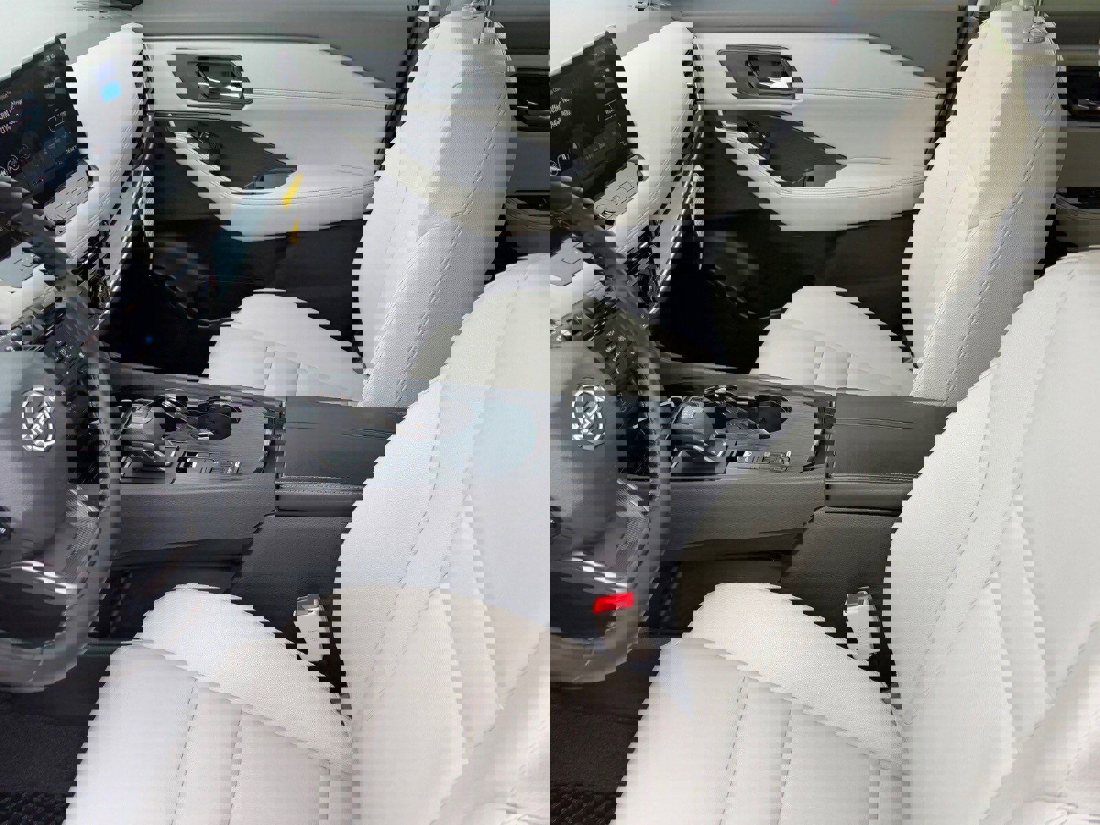 Certified 2025 Nissan Rogue SL image 17