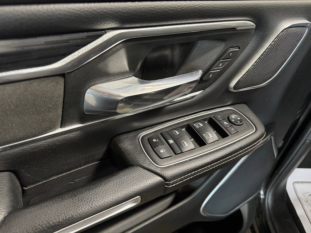Used 2023 RAM 1500 Laramie AWD/4WD image 14