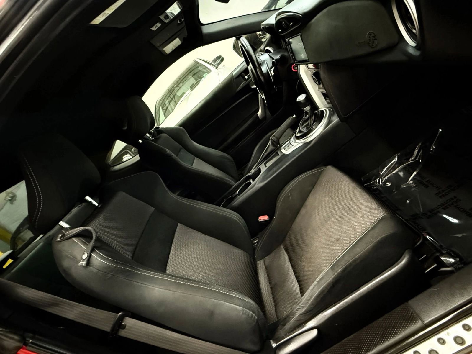 Used 2018 Toyota 86 RWD image 24