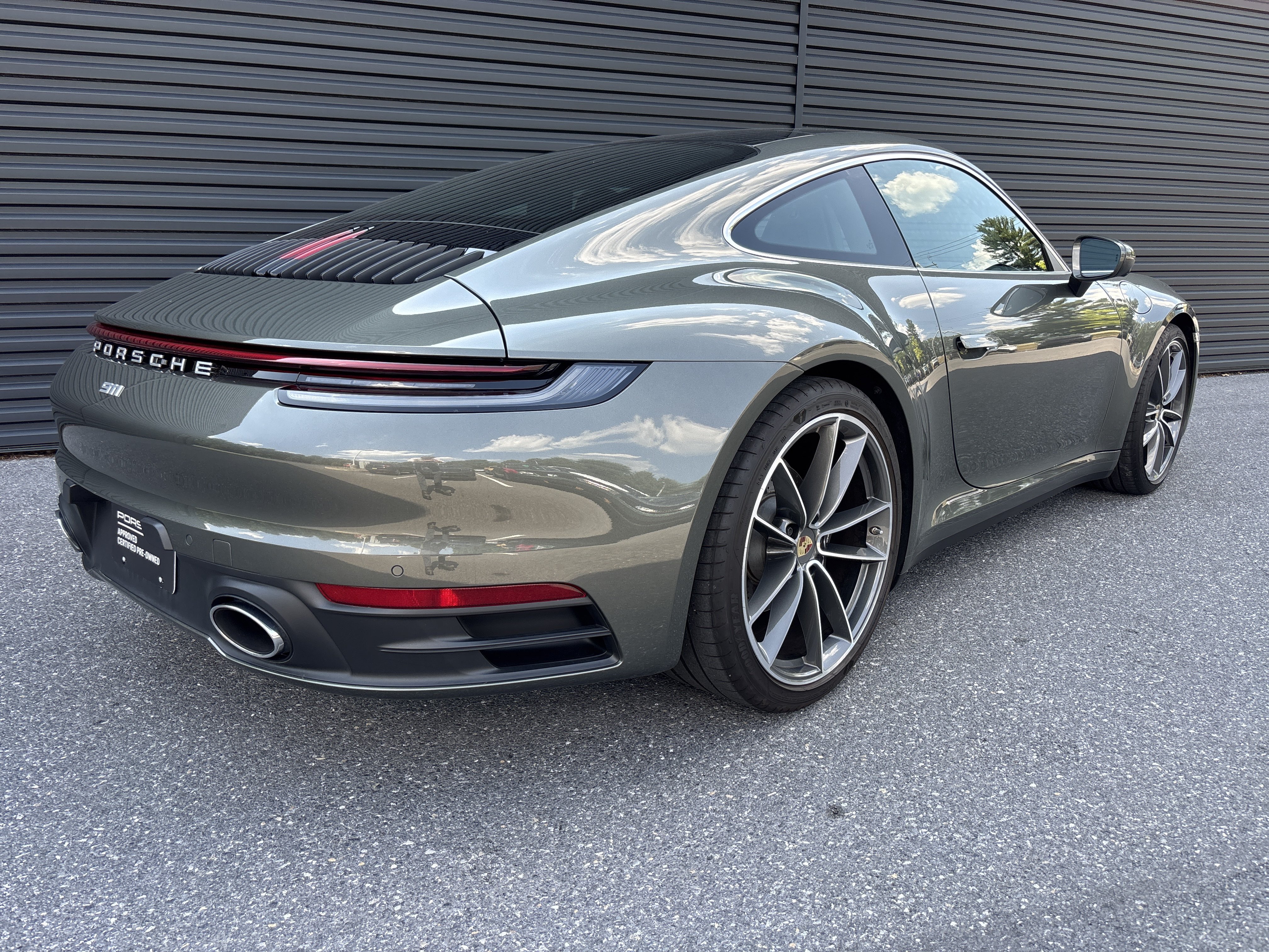 Used 2023 Porsche 911 Carrera image 17