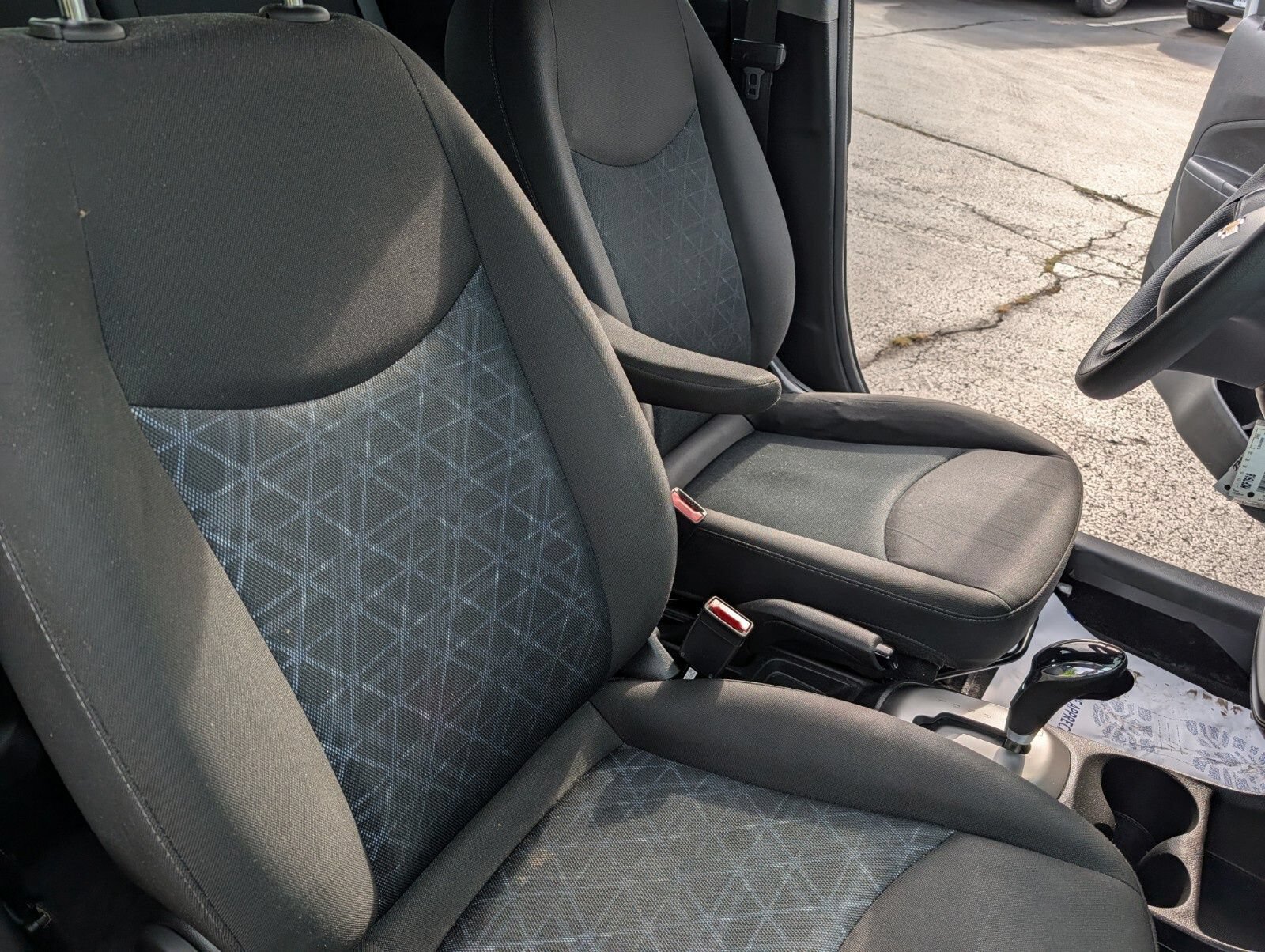 Used 2022 Chevrolet Spark LS FWD image 17