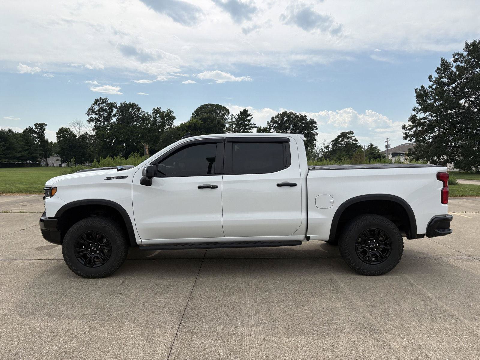 Used 2023 Chevrolet Silverado 1500 ZR2 w/ Technology Package AWD/4WD image 21