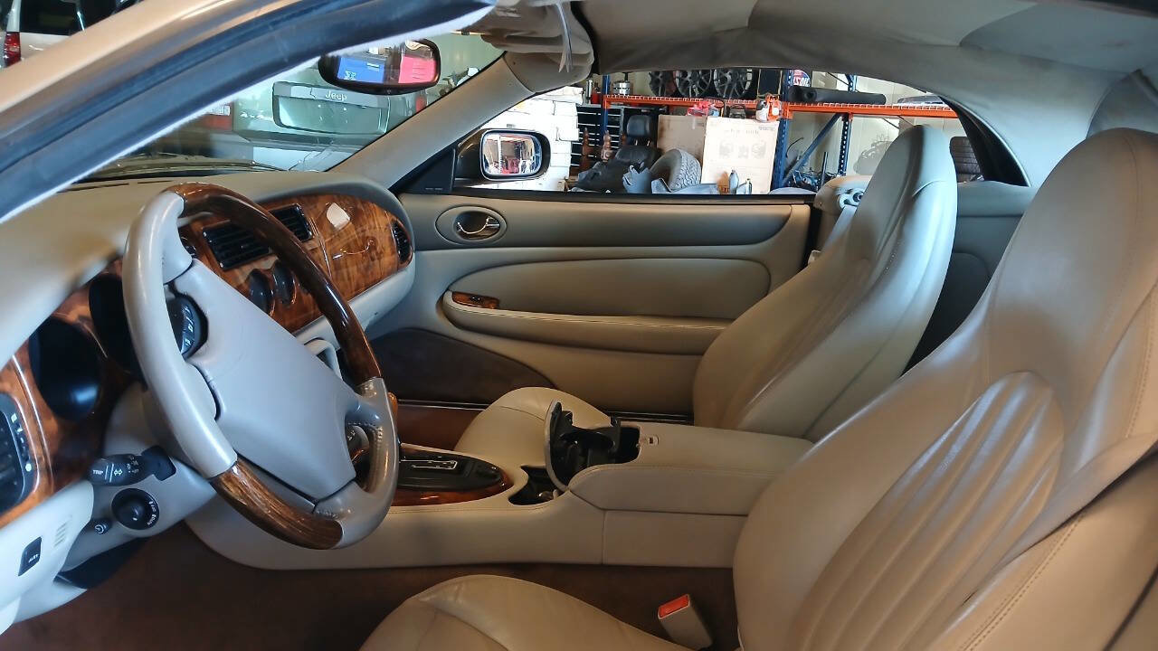 Used 1999 Jaguar XK8 Convertible image 5