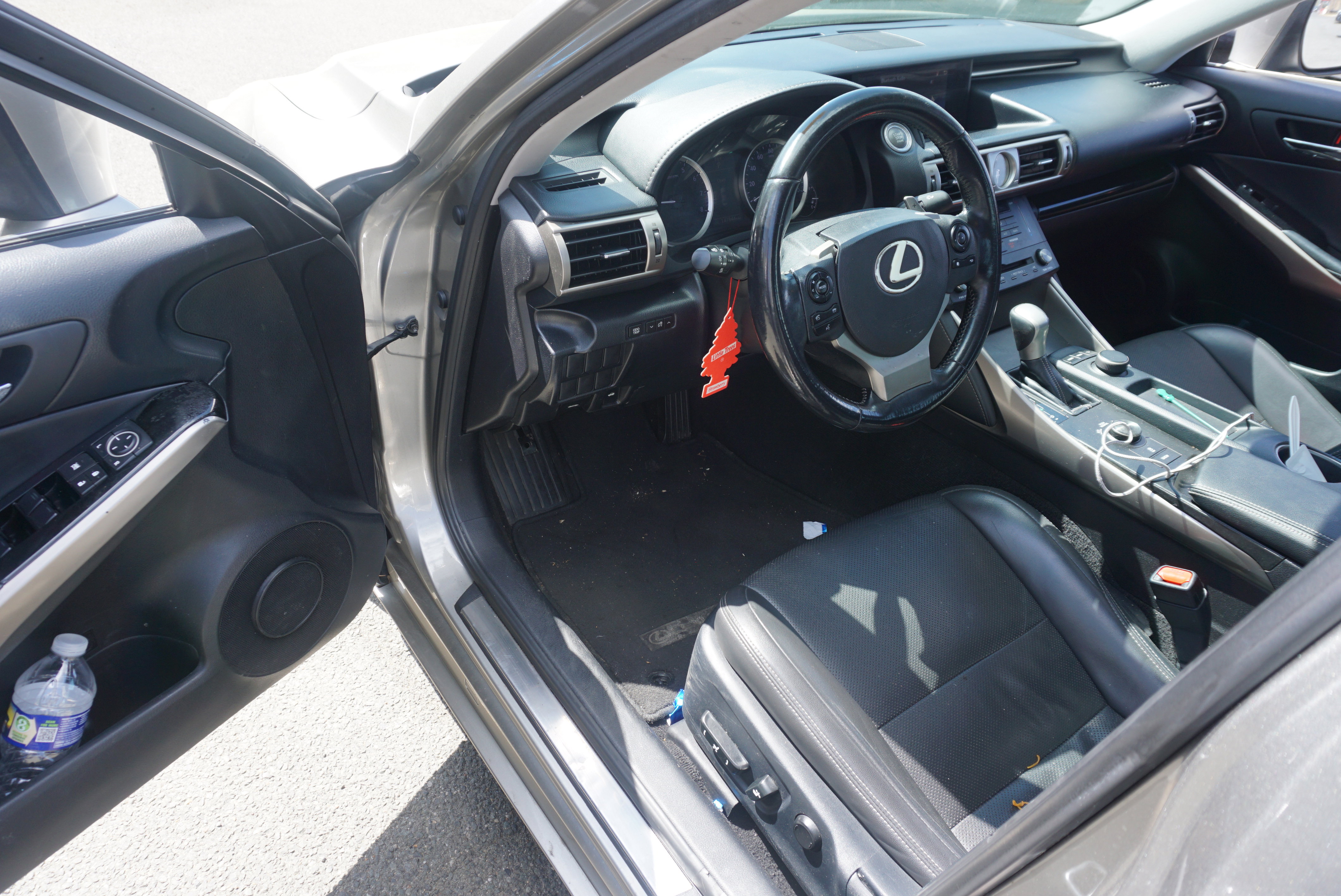 Used 2016 Lexus IS 200t image 7