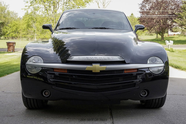 Used 2005 Chevrolet SSR w/ Preferred Equipment Group RWD image 15