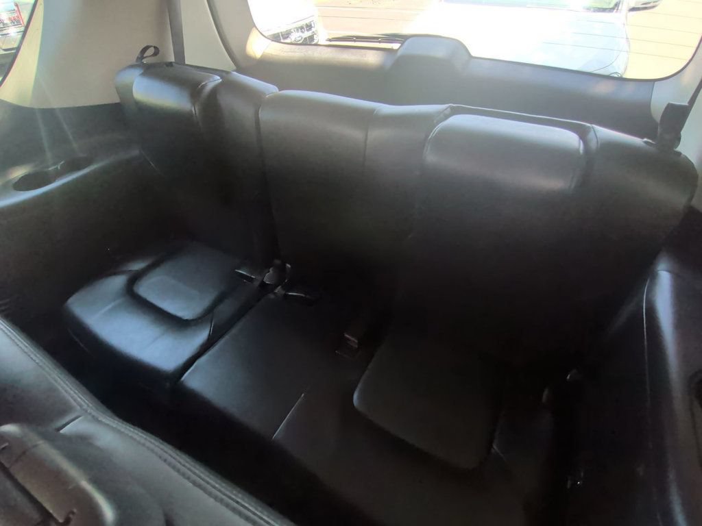 Used 2021 Nissan Armada SV AWD/4WD image 23