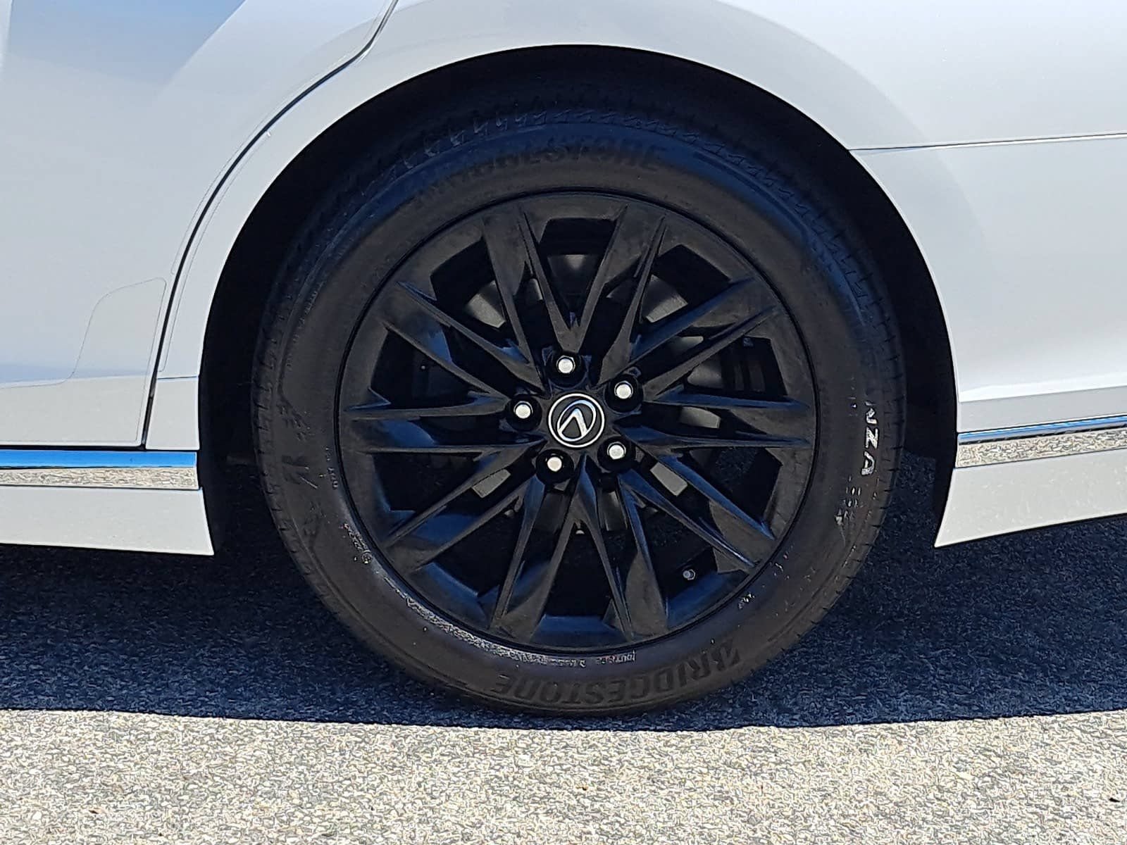 Used 2022 Lexus LS 500 AWD w/ Interior Upgrade Package image 36