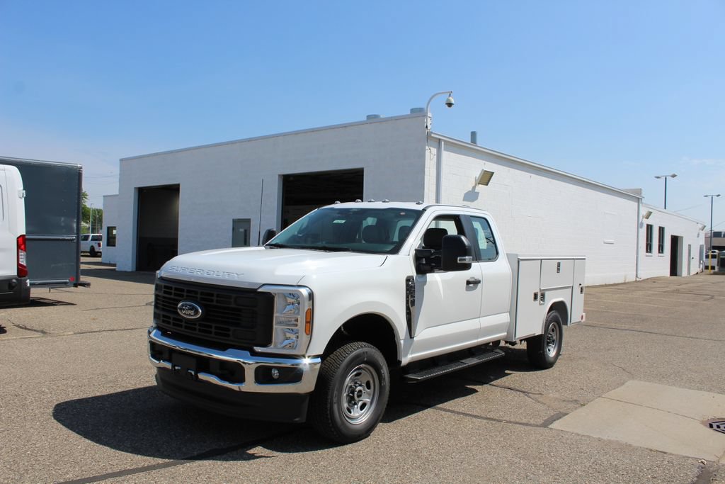 New 2026 Ford F250 XL w/ XL Chrome Package AWD/4WD image 5