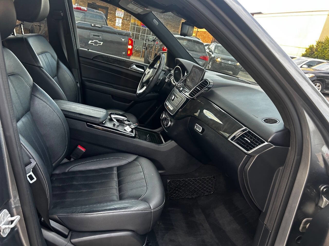 Used 2017 Mercedes-Benz GLE 350 w/ Premium 1 Package image 16