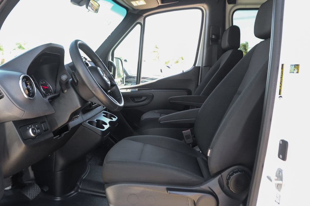 Used 2026 Mercedes-Benz Sprinter 2500 image 23