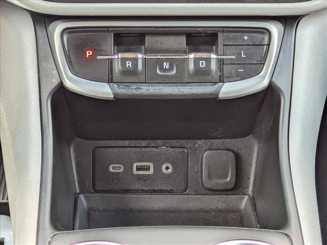 Used 2022 GMC Terrain SLE FWD image 12