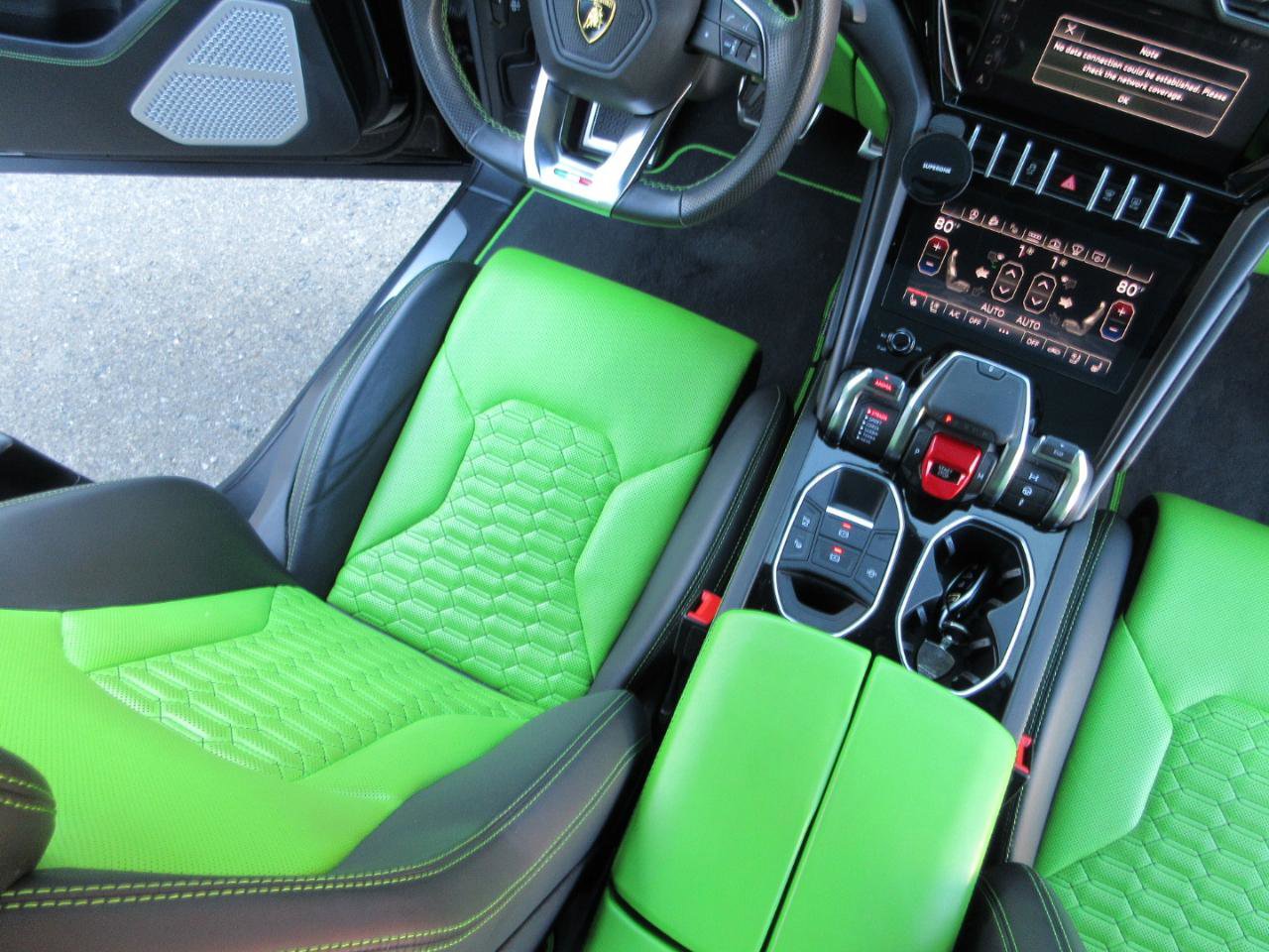 Used 2022 Lamborghini Urus image 21