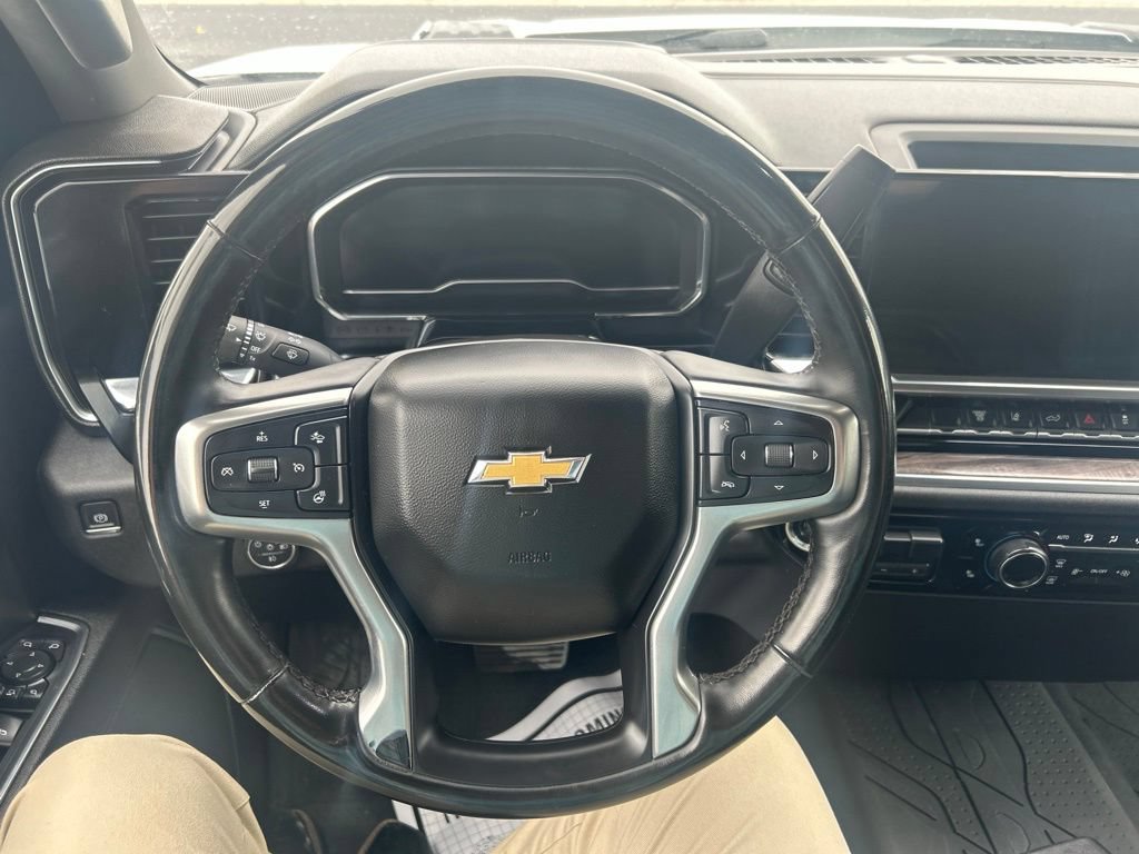 Used 2024 Chevrolet Silverado 2500 LTZ AWD/4WD image 16