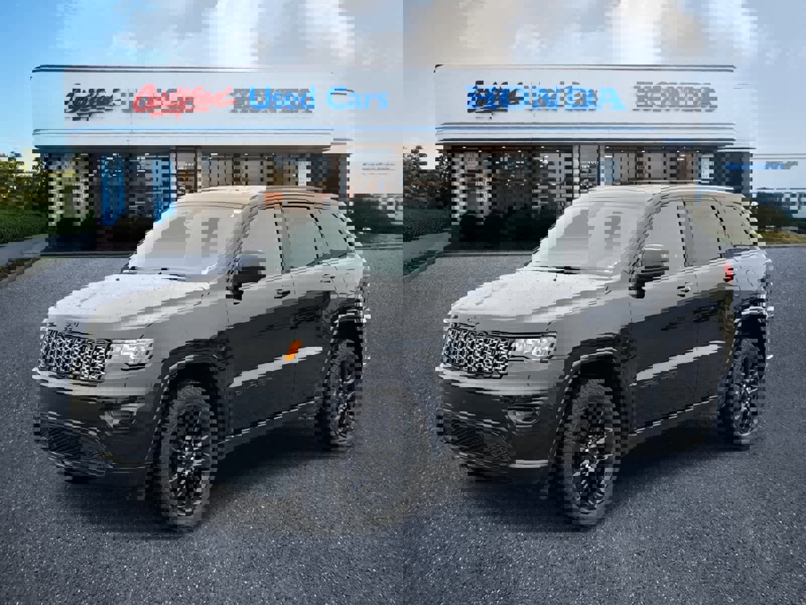 Used 2020 Jeep Grand Cherokee Altitude image 1
