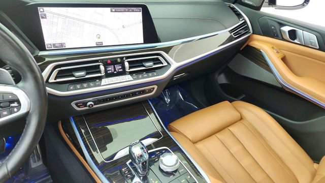 Used 2021 BMW X7 xDrive40i w/ M Sport Package image 48