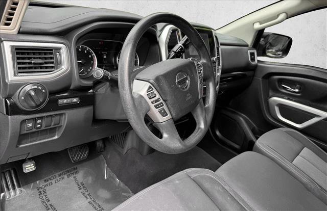 Used 2021 Nissan Titan SV w/ Accessory Utility Package AWD/4WD image 11