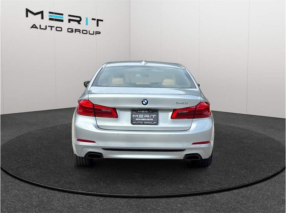 Used 2020 BMW 540i w/ Premium Package RWD image 8