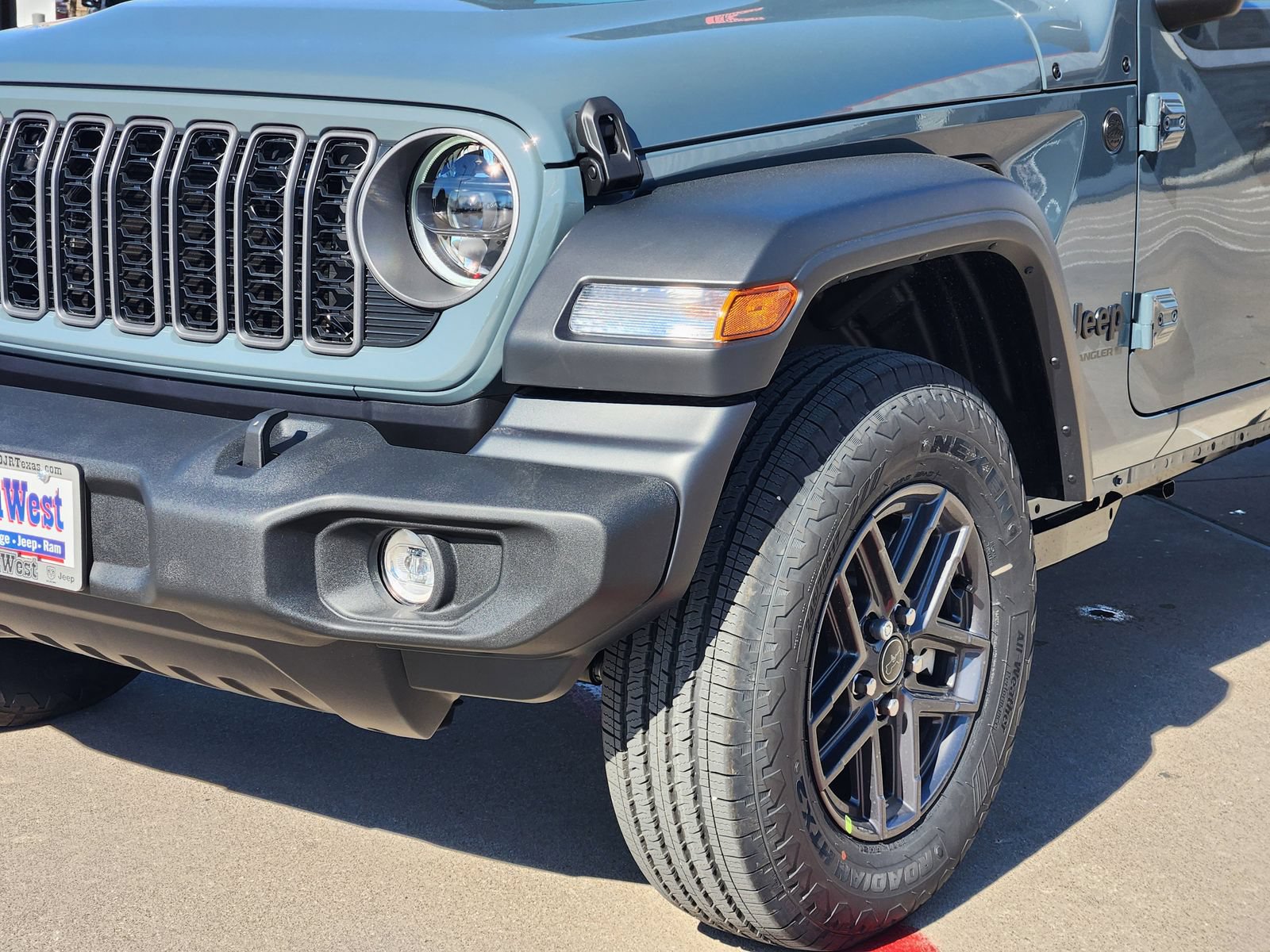 New 2026 Jeep Wrangler Unlimited Sport AWD/4WD image 9