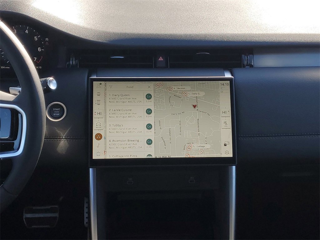 New 2026 Land Rover Discovery Sport Landmark image 27