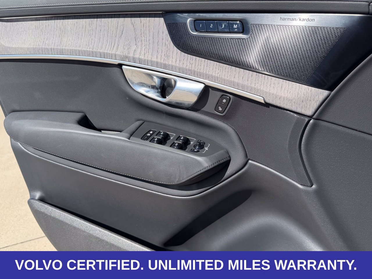 Certified 2026 Volvo XC90 B6 Ultra AWD/4WD image 32
