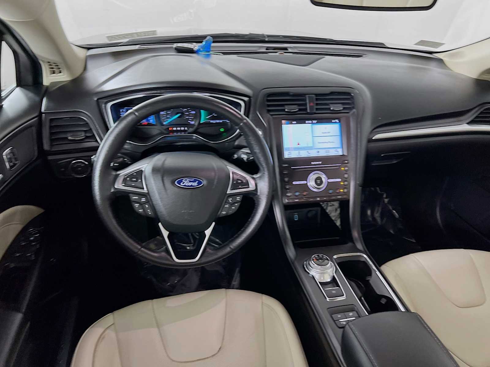 Used 2018 Ford Fusion Energi Titanium FWD image 24