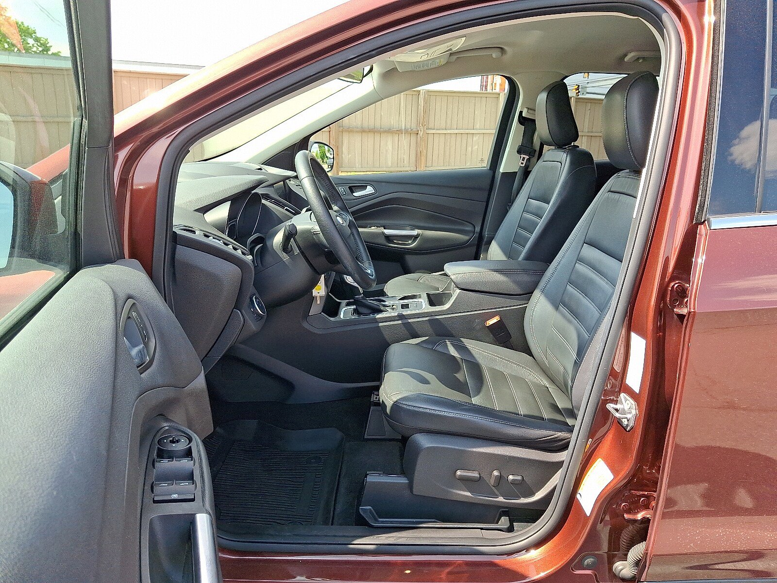 Used 2018 Ford Escape SEL AWD/4WD image 15