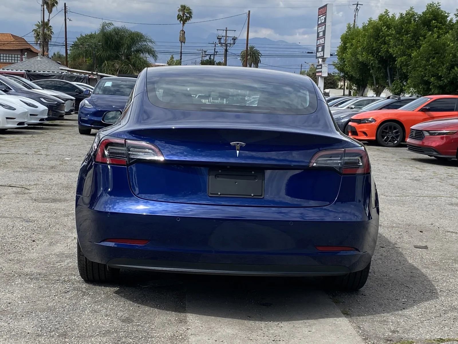 Used 2019 Tesla Model 3 image 3