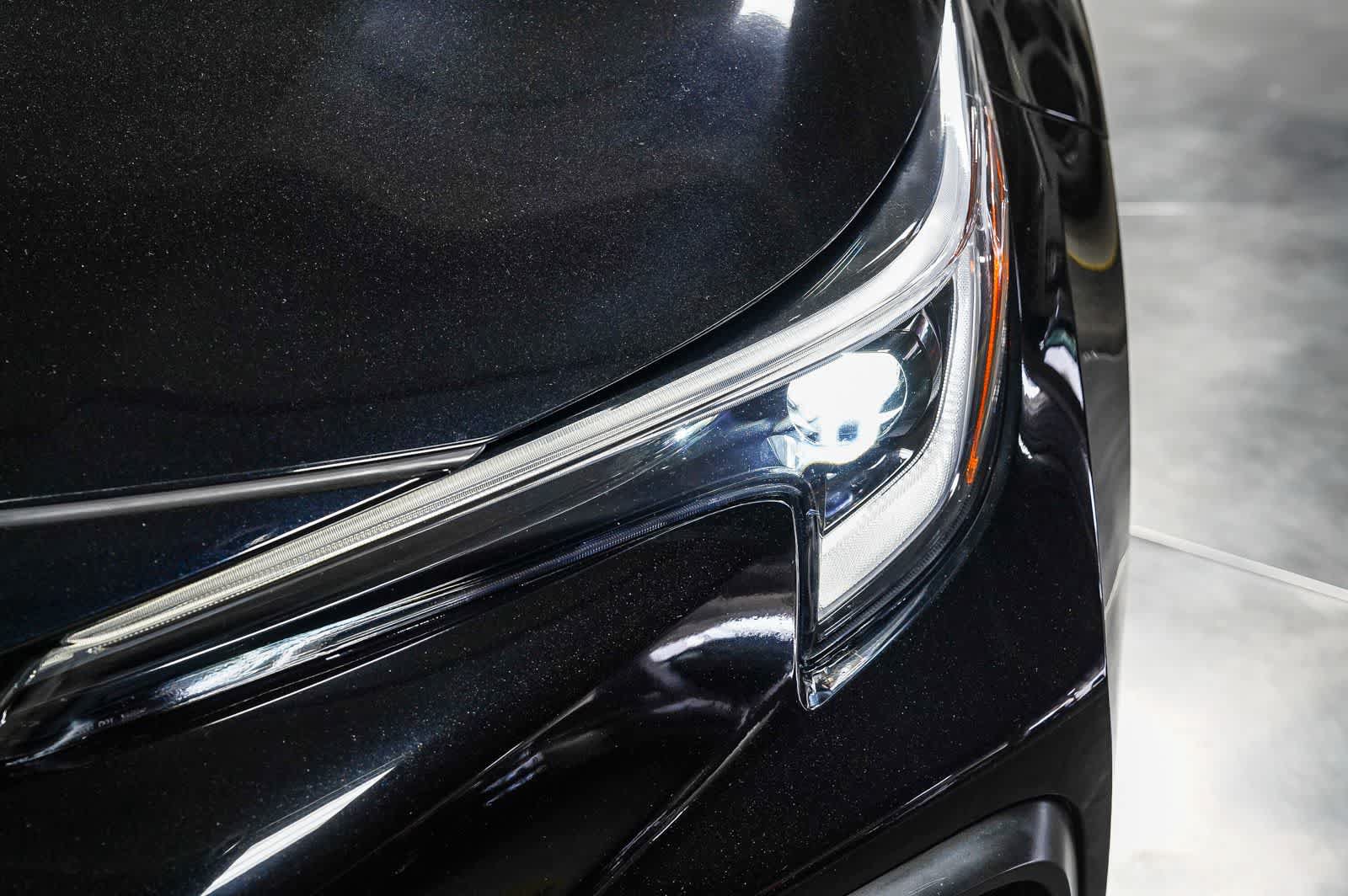 Certified 2025 Toyota Corolla SE FWD image 7