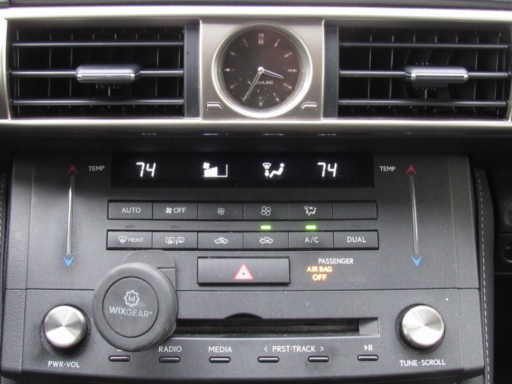 Used 2016 Lexus IS 300 AWD image 29