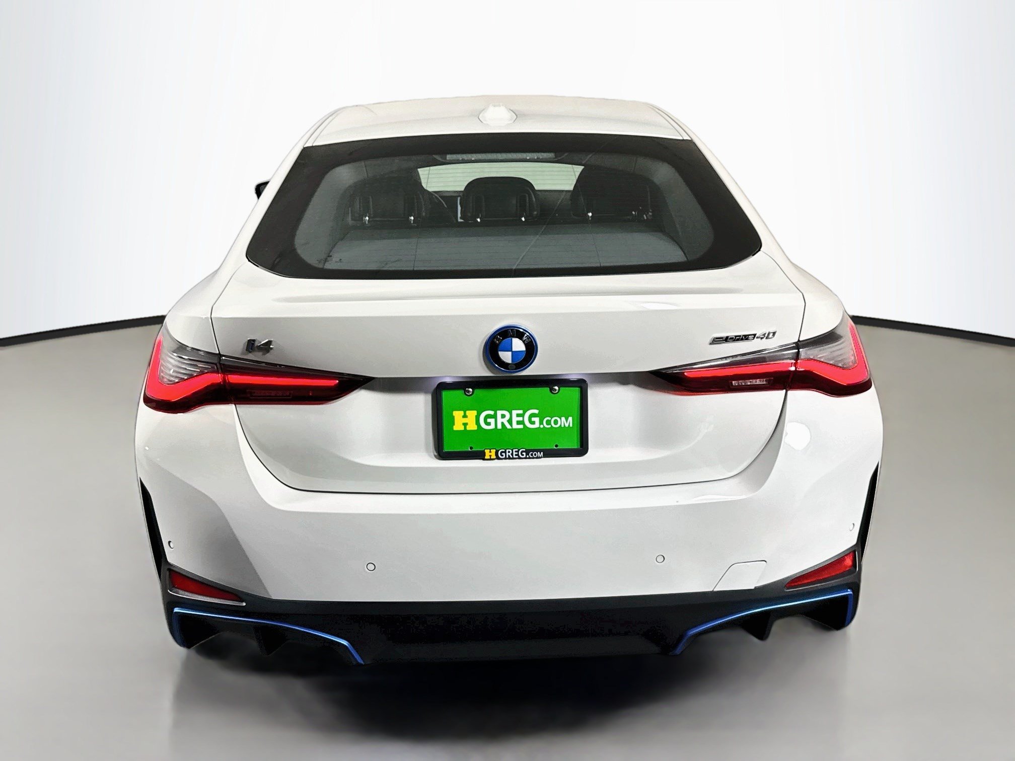 Used 2024 BMW i4 eDrive40 RWD image 8