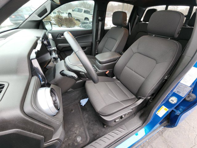 Used 2023 Chevrolet Colorado LT w/ LT Convenience Package II image 28