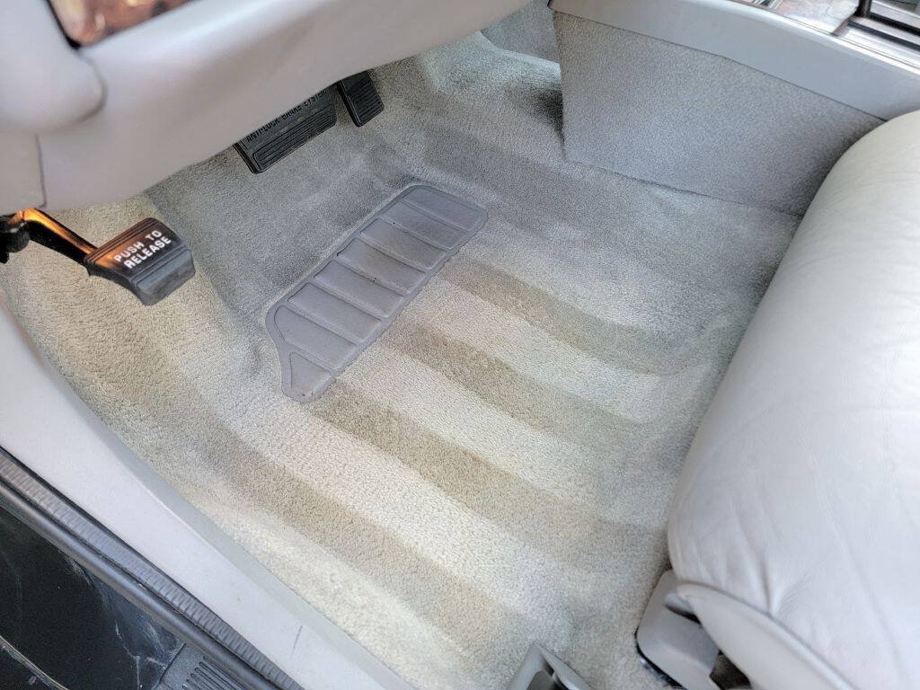 Used 1994 Buick Regal Custom FWD image 10