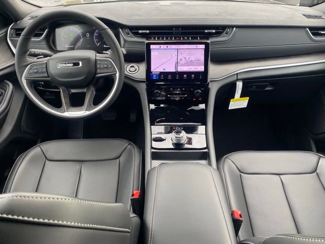 New 2025 Jeep Grand Cherokee Limited w/ Luxury Tech Group II image 37