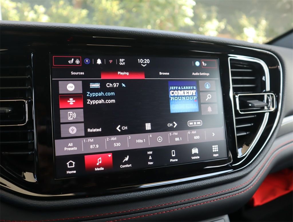 Used 2024 Dodge Durango GT image 16