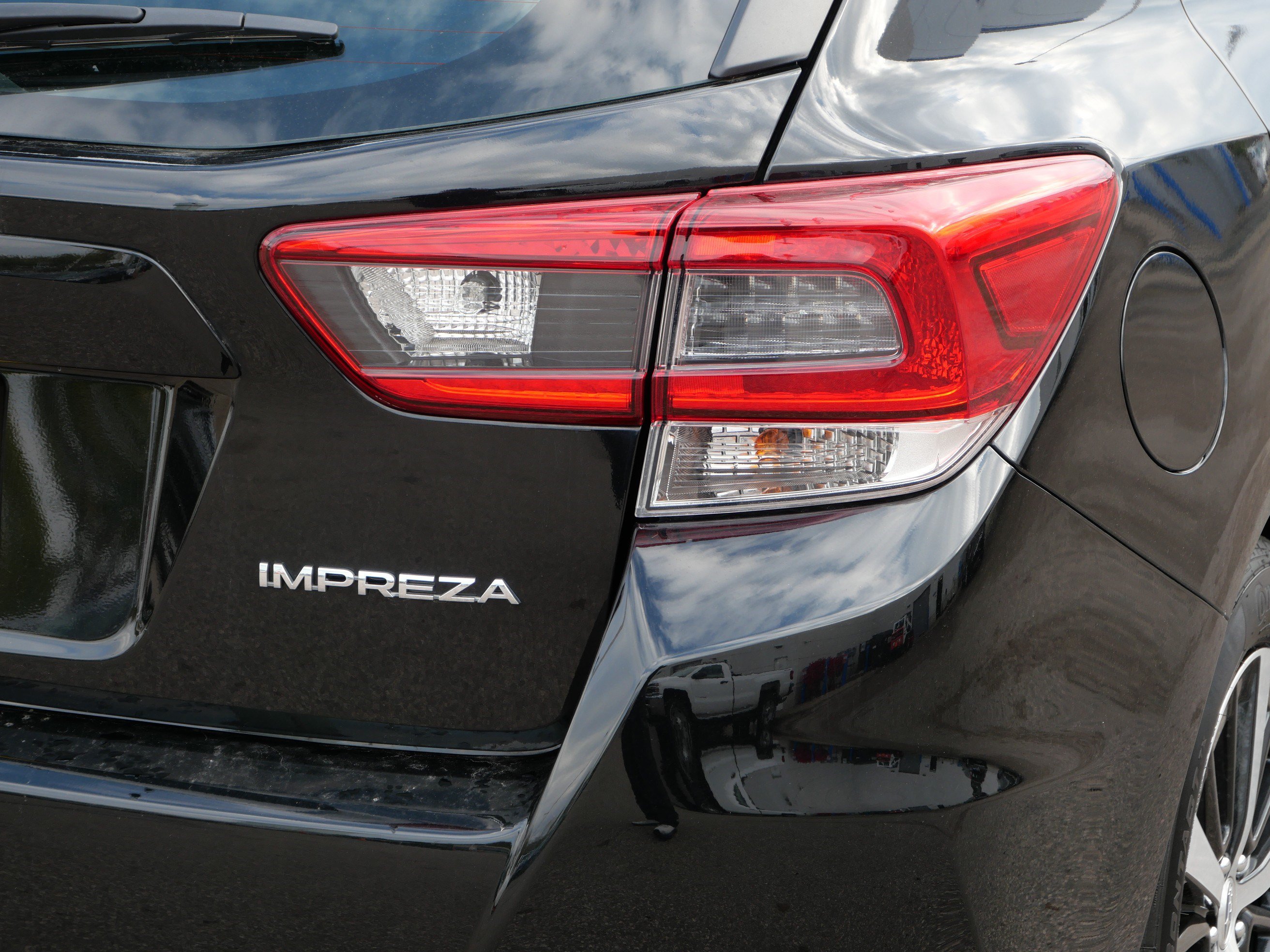 Certified 2023 Subaru Impreza 2.0i Premium AWD/4WD image 17