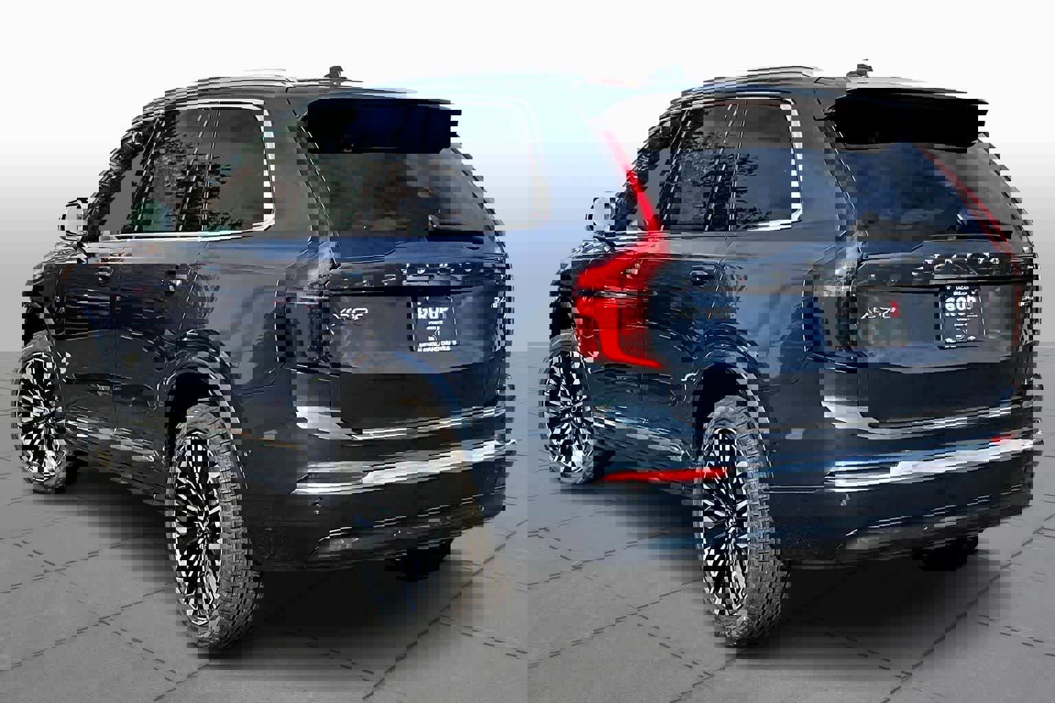 New 2026 Volvo XC90 B6 Ultra w/ Protection Package Premier image 3