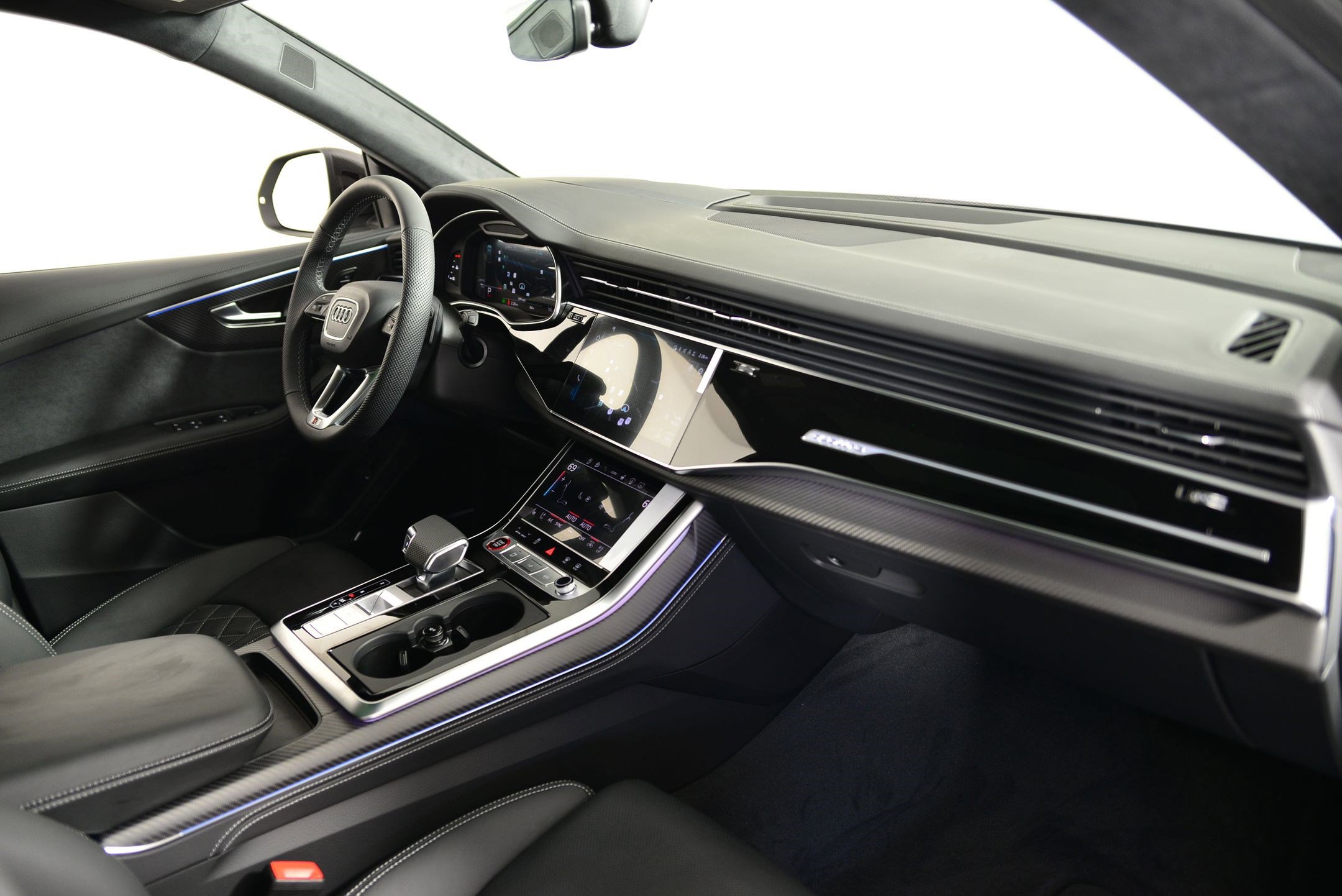 New 2026 Audi SQ8 Prestige image 18