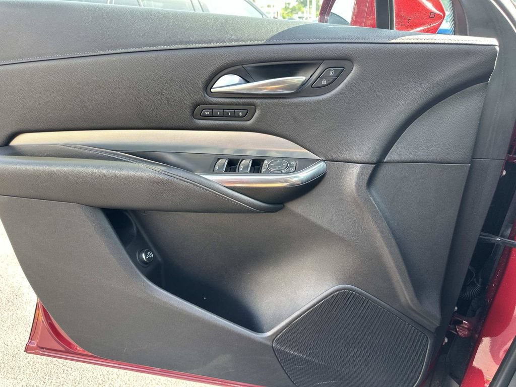 Used 2019 Cadillac XT4 Premium Luxury w/ Cold Weather Package AWD/4WD image 23