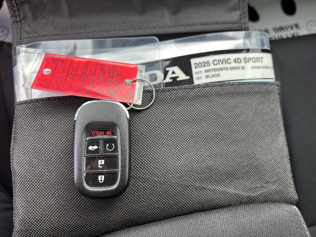Used 2025 Honda Civic Sport image 33