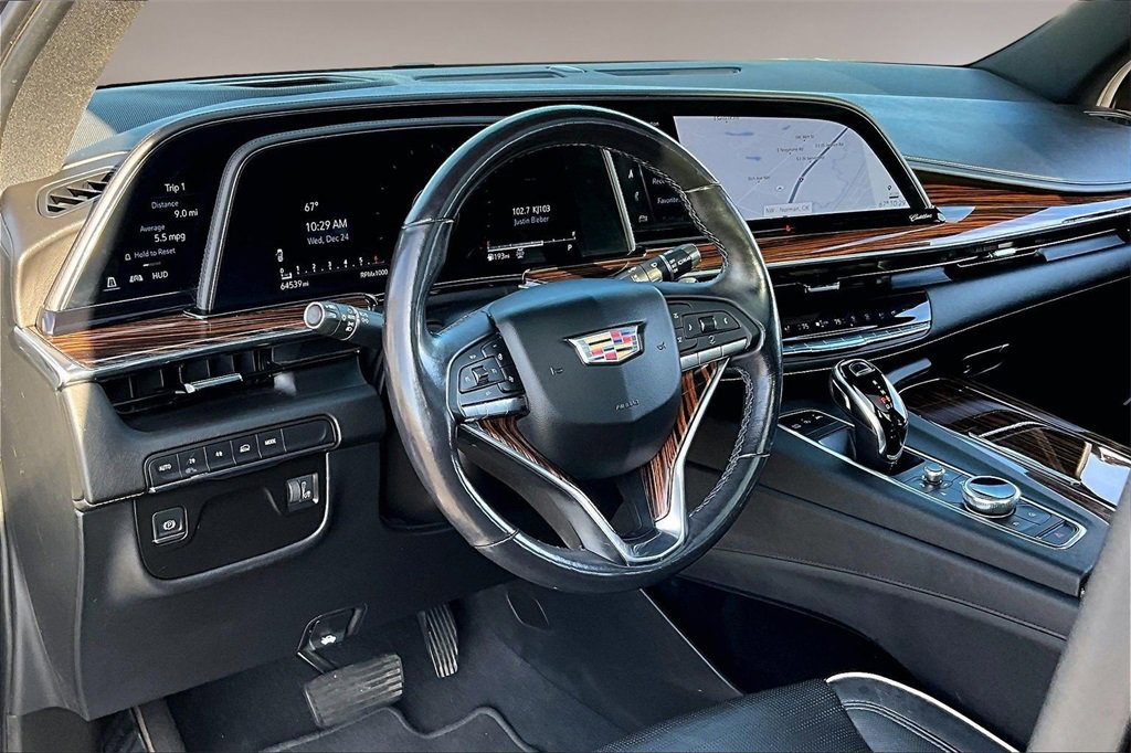 Used 2021 Cadillac Escalade Premium Luxury image 13