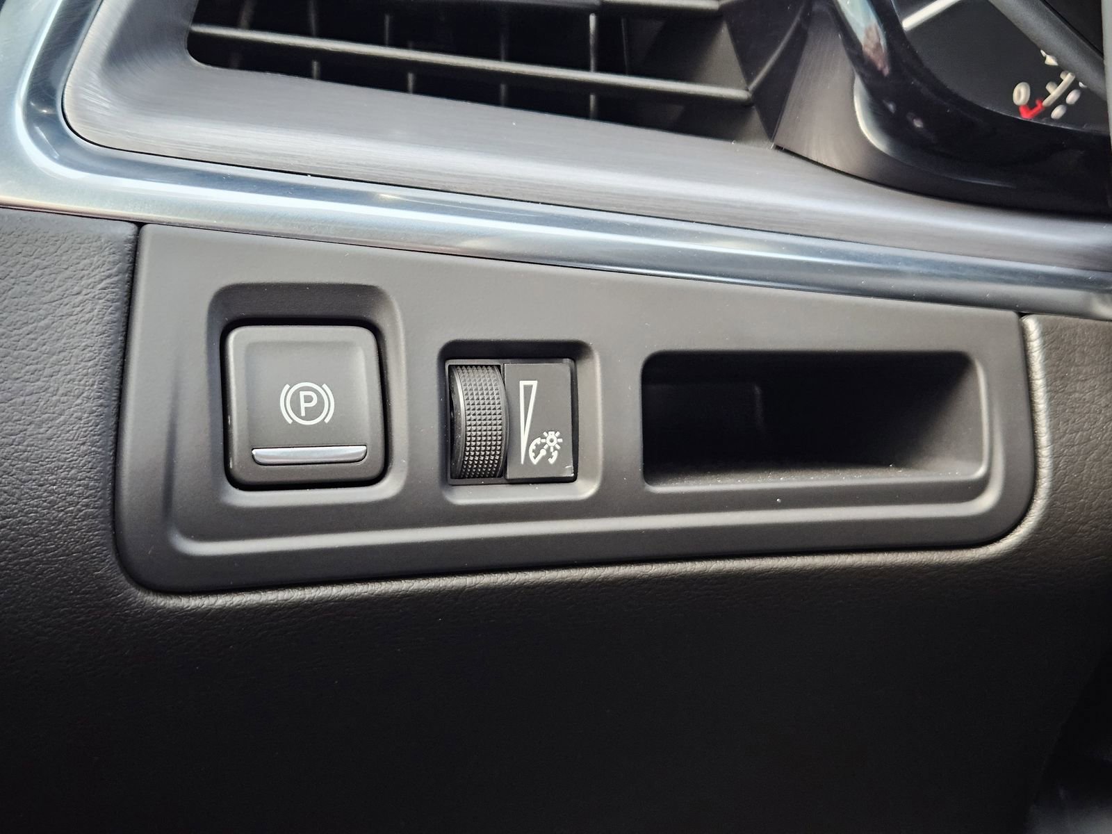 New 2026 Cadillac XT5 Luxury image 23