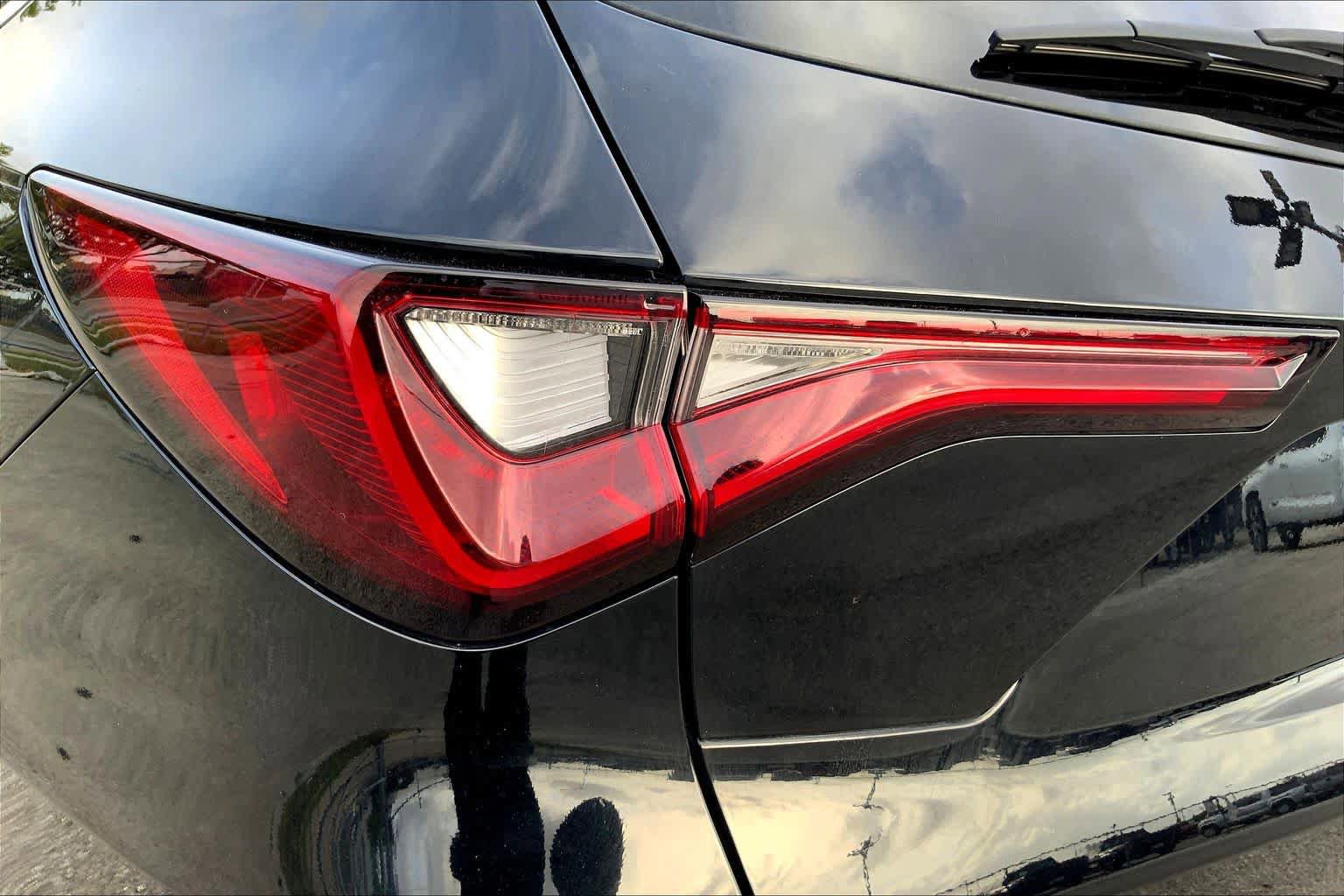 Used 2025 Acura MDX FWD image 43