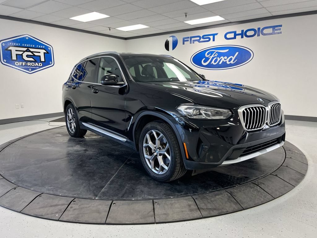 Used 2024 BMW X3 xDrive30i AWD/4WD image 2