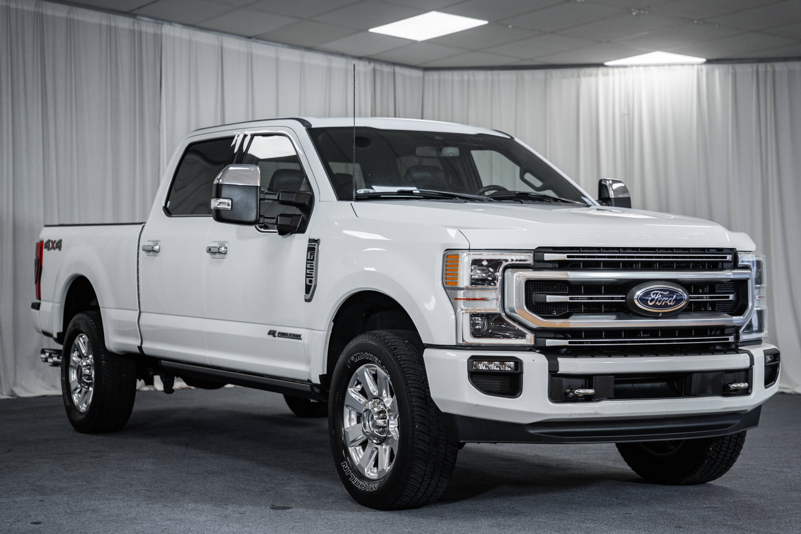 Certified 2022 Ford F250 Platinum AWD/4WD image 1