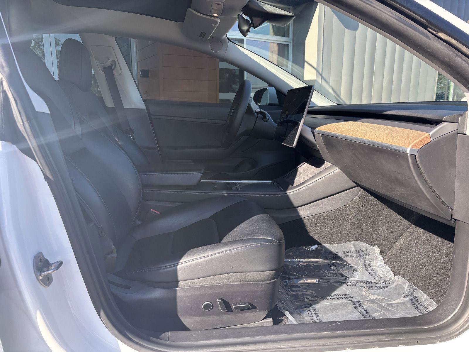 Used 2021 Tesla Model 3 Standard Range Plus RWD image 13