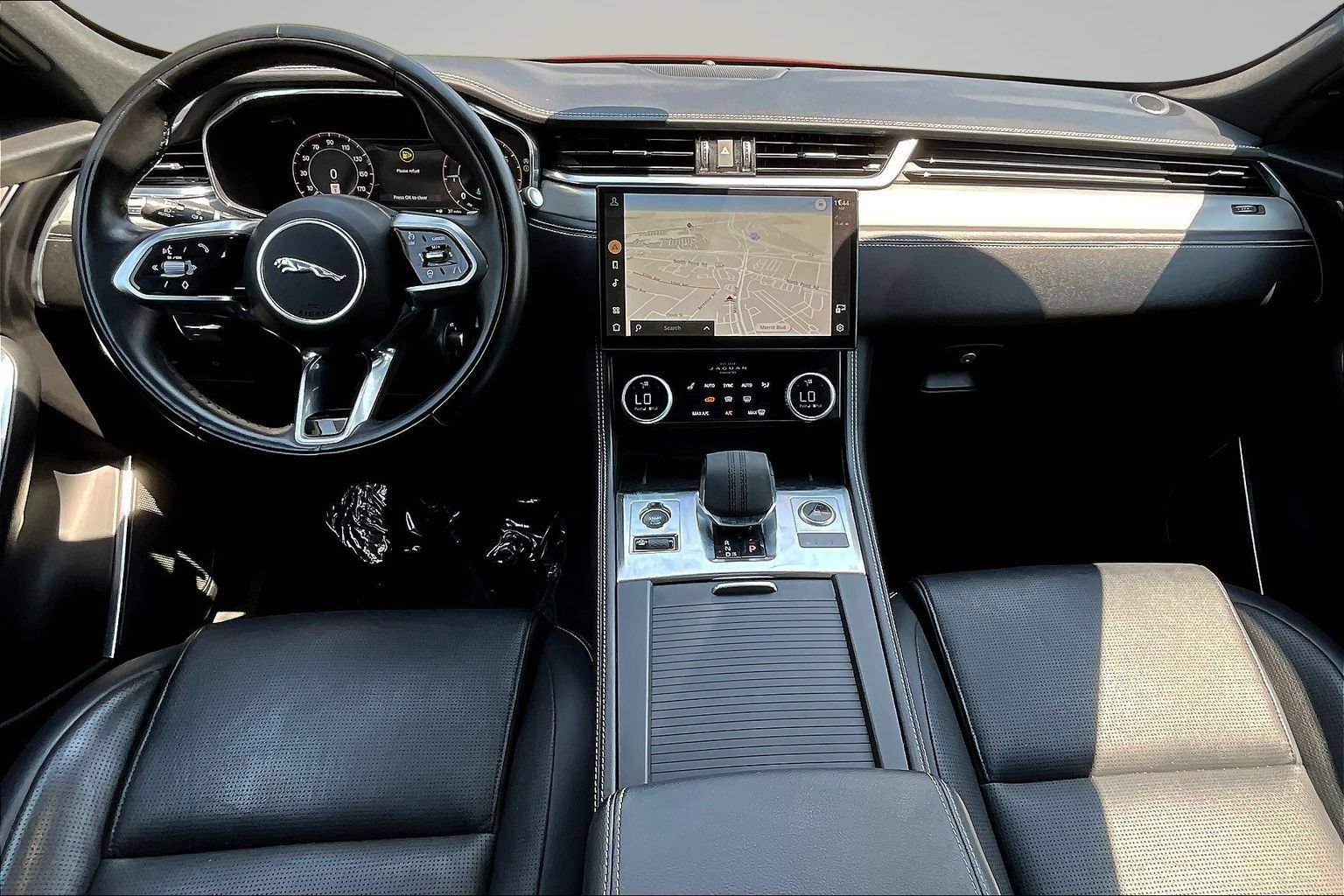 Used 2024 Jaguar F-PACE R-Dynamic S AWD/4WD image 6