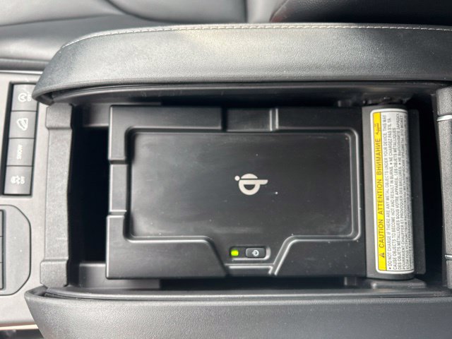 Used 2022 Toyota Highlander XLE AWD/4WD image 29