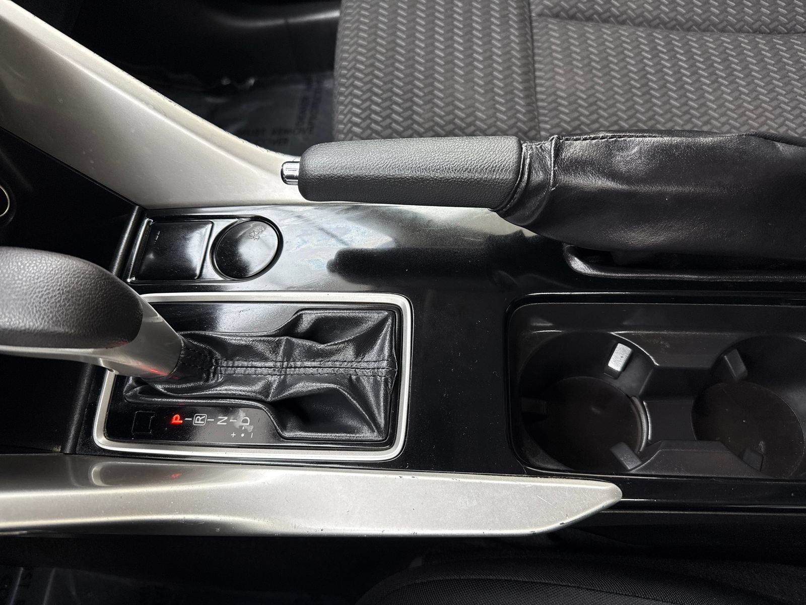 Used 2018 Mitsubishi Eclipse Cross ES FWD image 29