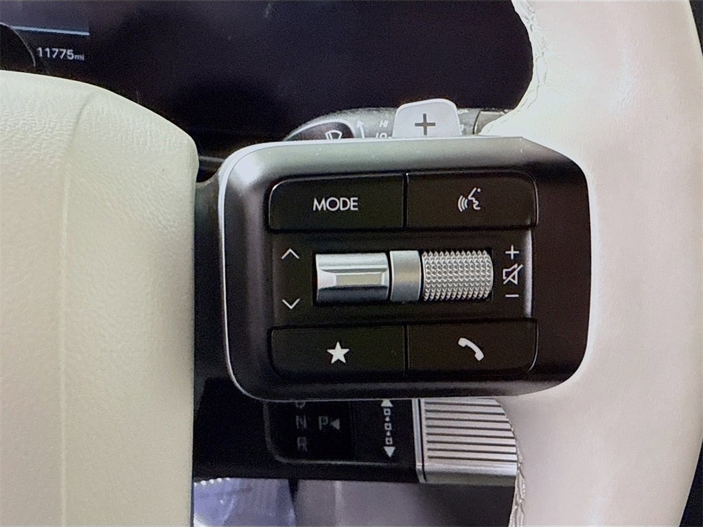 Used 2025 Hyundai Santa Fe SEL w/ Tow & Go Package image 20