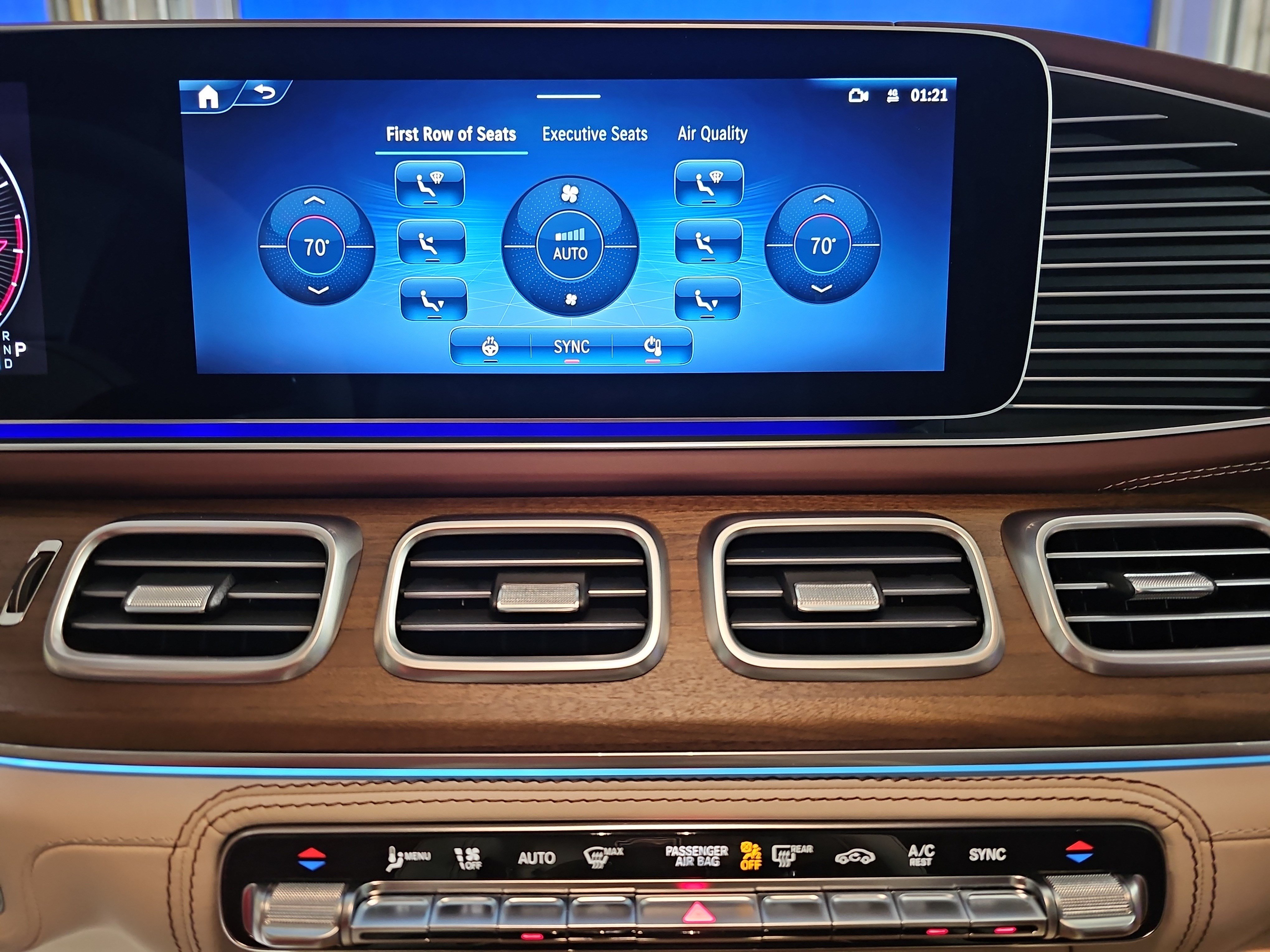 Certified 2024 Mercedes-Benz Maybach GLS 600 4MATIC image 24